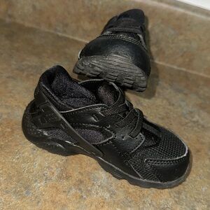 Nike Huarache (boys)